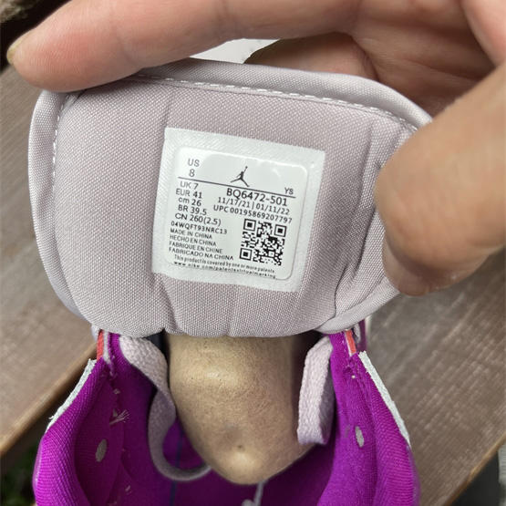 Air Jordan 1 Mid Magenta Sneaker    BQ6472-501 - PerfectKickZ