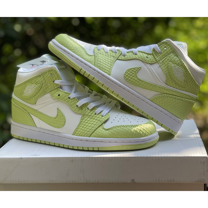 Air Jordan 1 Top Sneaker  DV2959-113 - PerfectKickZ
