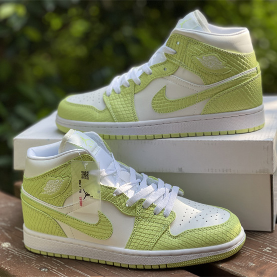 Air Jordan 1 Top Sneaker  DV2959-113 - PerfectKickZ