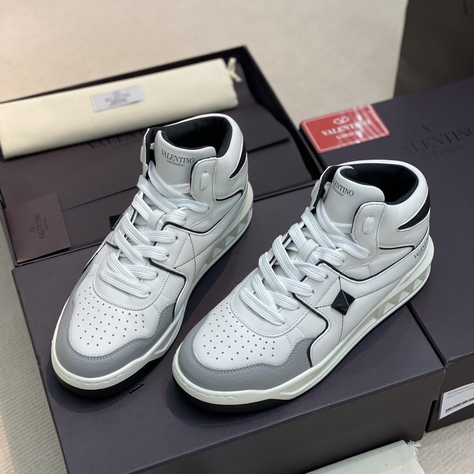 Valenti One Stud Mid-Top Nappa Sneaker - PerfectKickZ