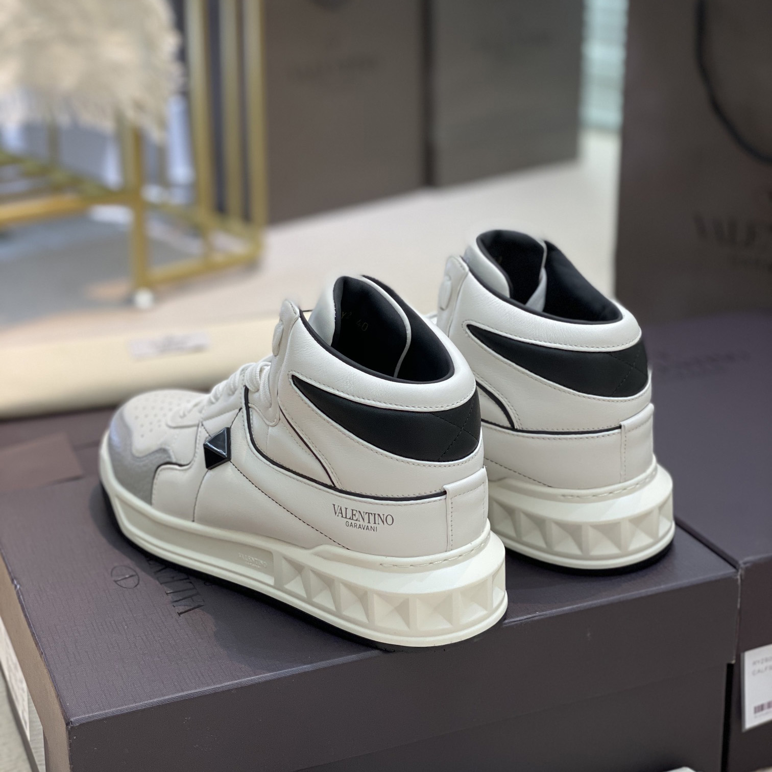 Valenti One Stud Mid-Top Nappa Sneaker - PerfectKickZ