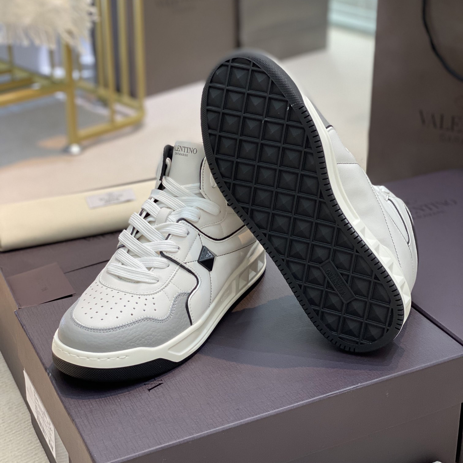 Valenti One Stud Mid-Top Nappa Sneaker - PerfectKickZ