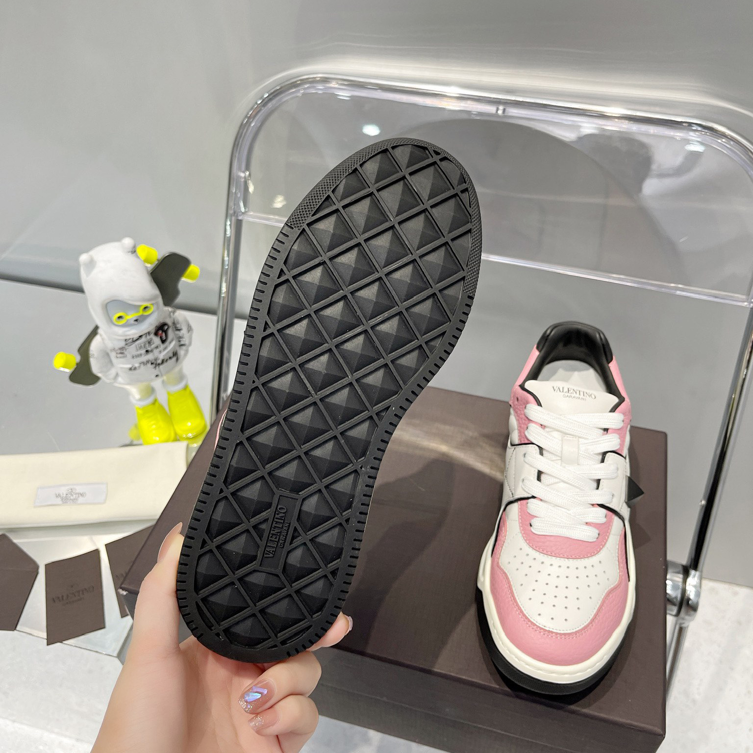 Valenti One Stud Low-Top Calfskin Sneaker - PerfectKickZ