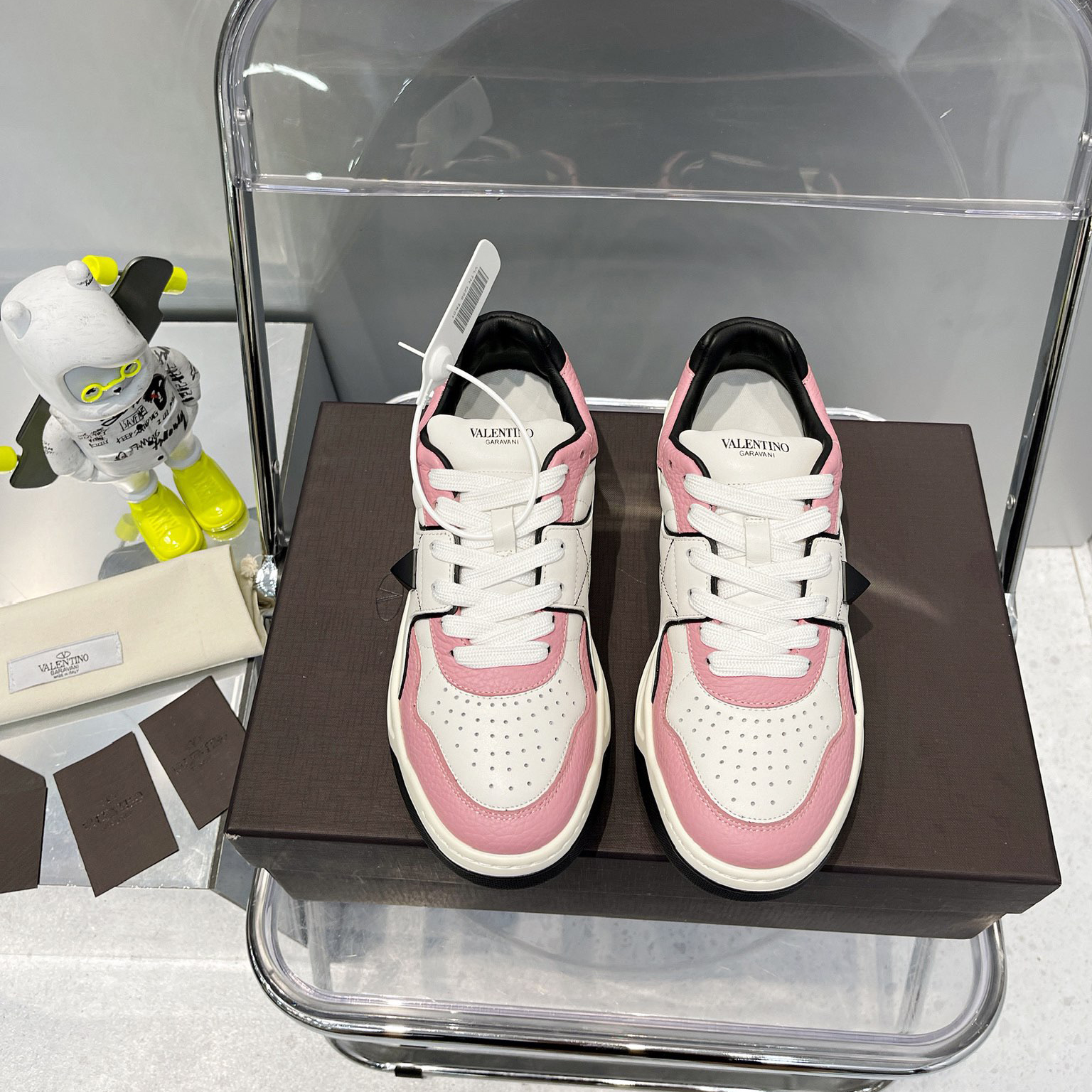 Valenti One Stud Low-Top Calfskin Sneaker - PerfectKickZ