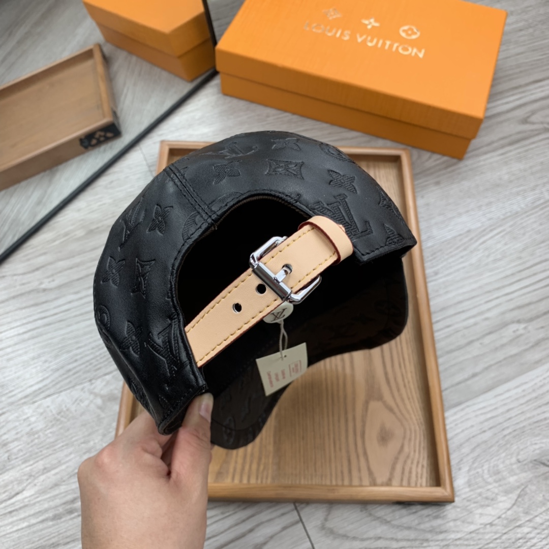 Louis Vuitton  Monogram Shadow Cap    M76580 - PerfectKickZ