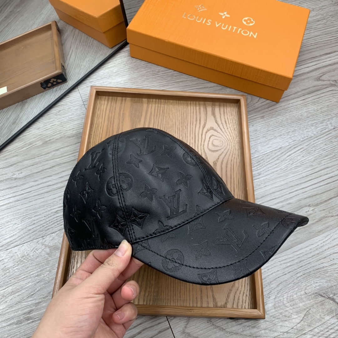 Louis Vuitton  Monogram Shadow Cap    M76580 - PerfectKickZ