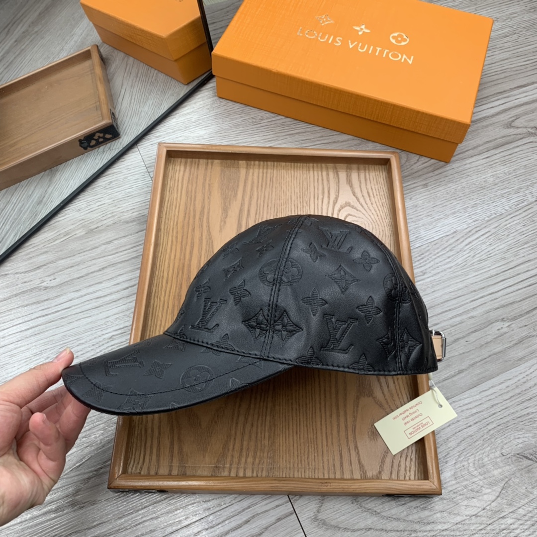 Louis Vuitton  Monogram Shadow Cap    M76580 - PerfectKickZ