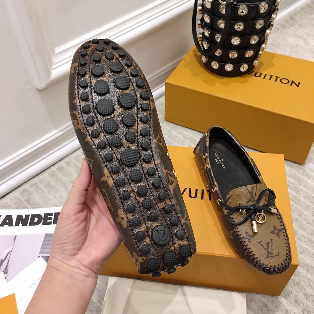 Louis Vuitton Gloria Flat Loafer    1A65IZ - PerfectKickZ