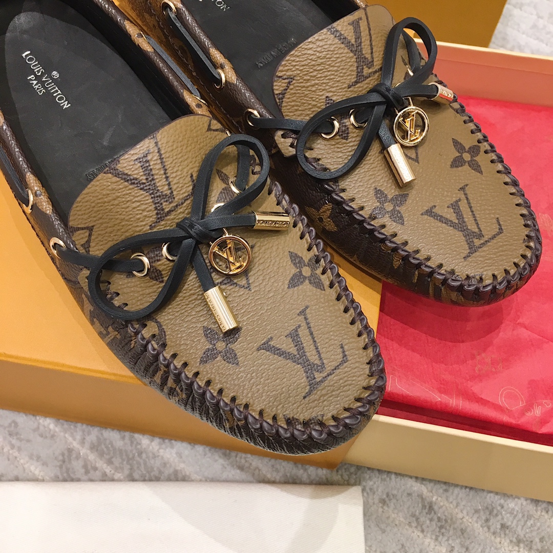 Louis Vuitton Gloria Flat Loafer    1A65IZ - PerfectKickZ
