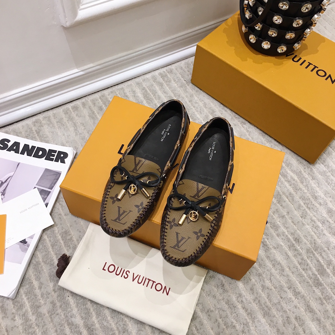 Louis Vuitton Gloria Flat Loafer    1A65IZ - PerfectKickZ