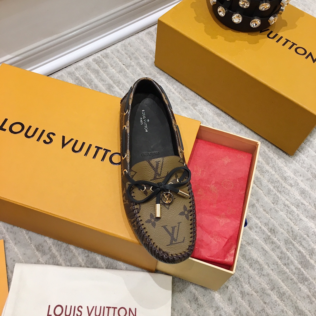 Louis Vuitton Gloria Flat Loafer    1A65IZ - PerfectKickZ