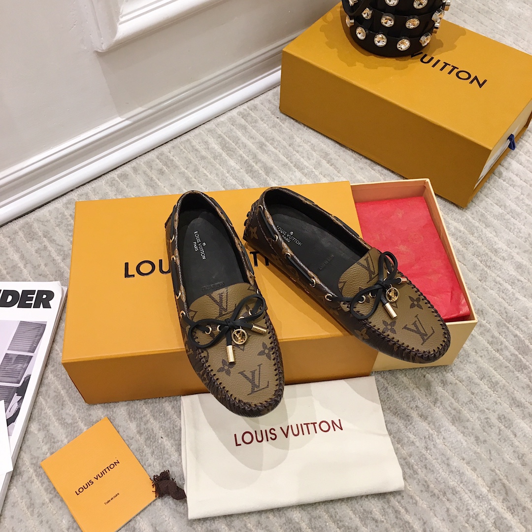 Louis Vuitton Gloria Flat Loafer    1A65IZ - PerfectKickZ