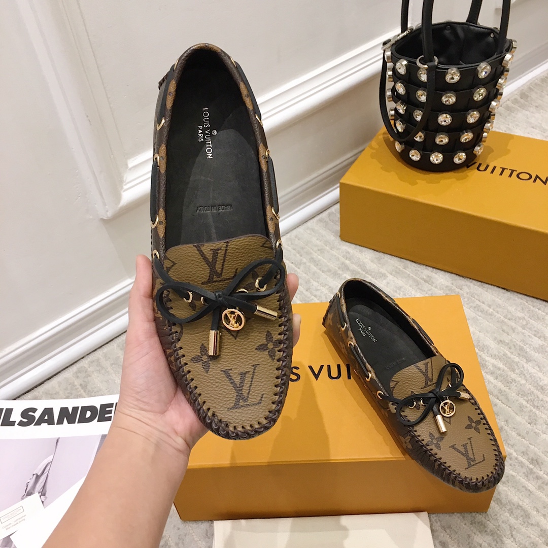 Louis Vuitton Gloria Flat Loafer    1A65IZ - PerfectKickZ