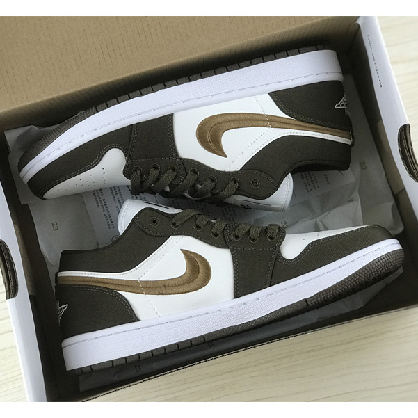  Air Jordan 1 Low SE WMNS “Light Olive”  Sneaker     DV0426-301 - PerfectKickZ
