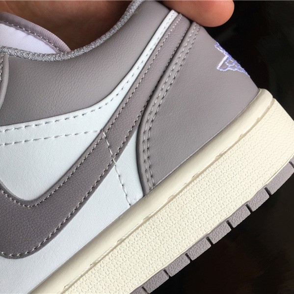 Air Jordan 1 Low Sneaker     553560-053 - 