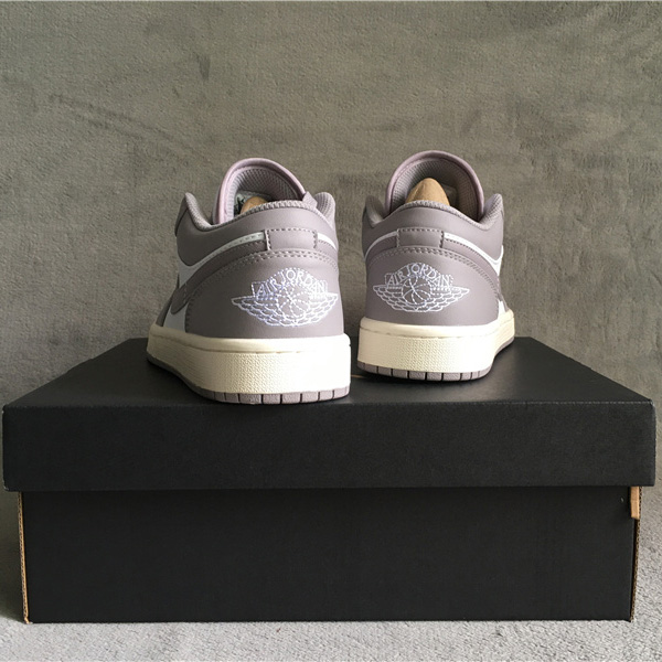 Air Jordan 1 Low Sneaker     553560-053 - PerfectKickZ