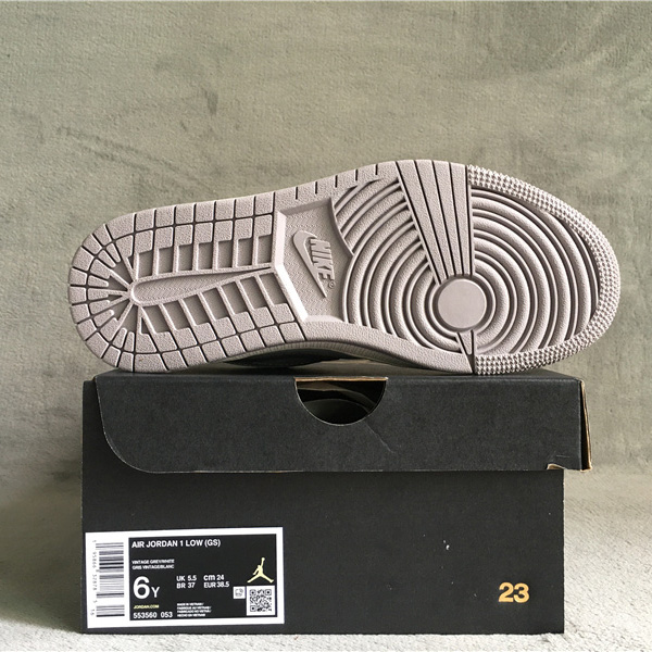 Air Jordan 1 Low Sneaker     553560-053 - PerfectKickZ