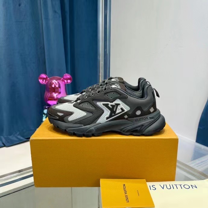 Louis Vuitton Runner Tatic Sneaker(Upon UK Size) - 