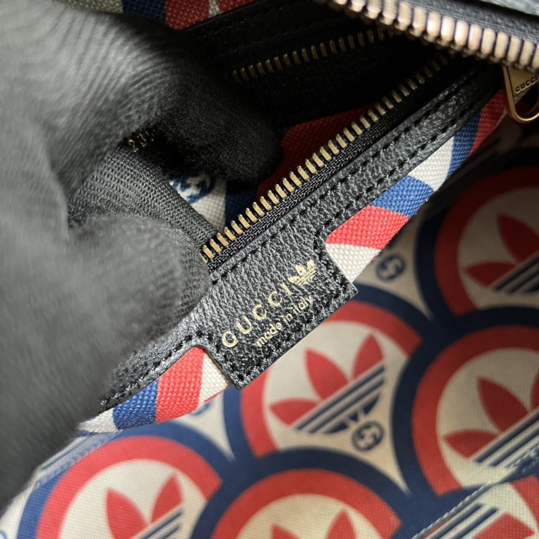 Adidas x Gucci Mini Duffle Bag(31.5-18-15.5cm) - PerfectKickZ