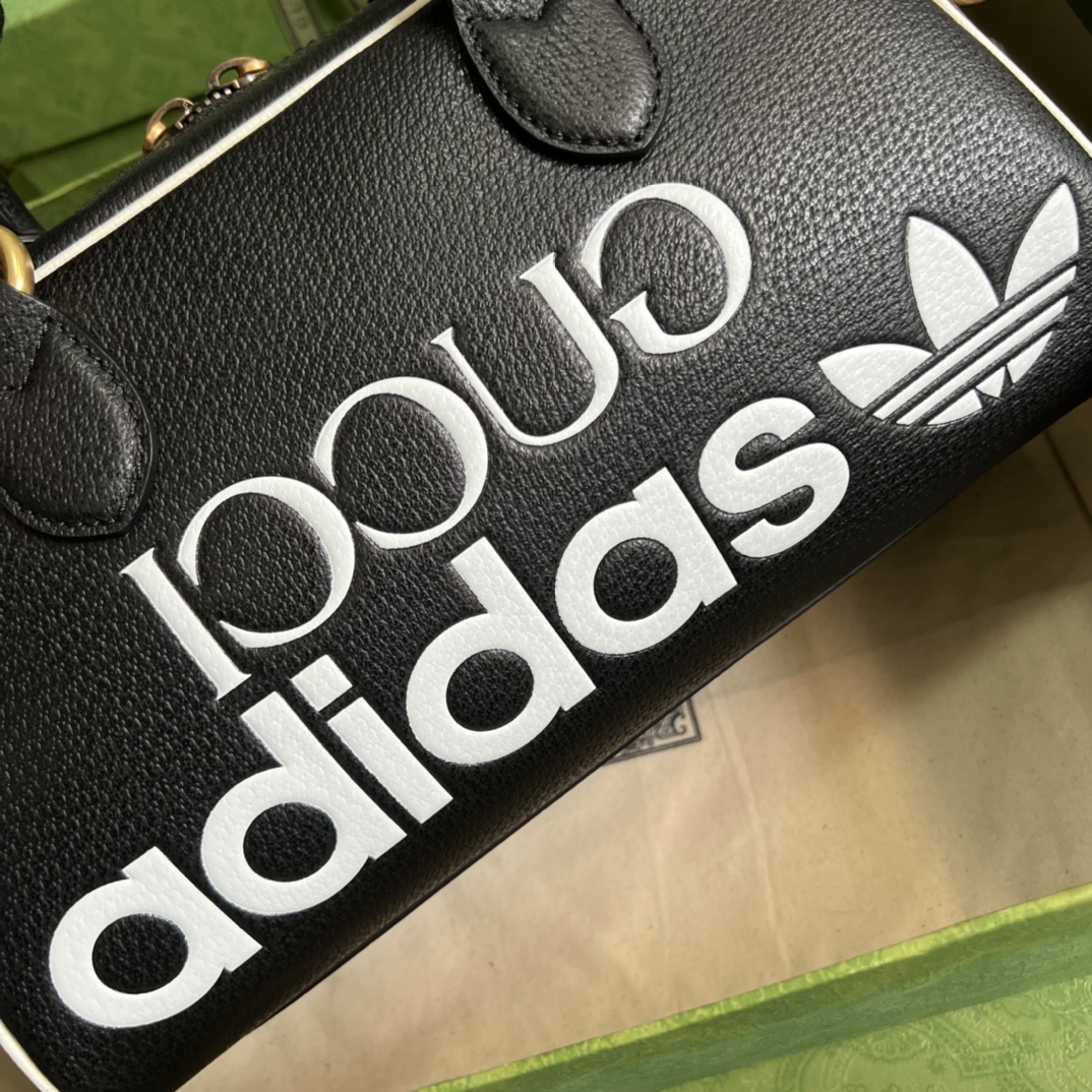 Adidas x Gucci Mini Duffle Bag(31.5-18-15.5cm) - PerfectKickZ