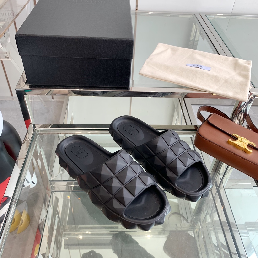 Valenti Roman Stud Turtle Slide Sandal In rubber - PerfectKickZ