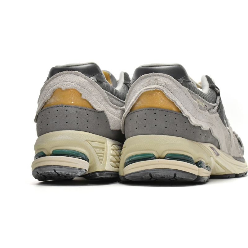 New Balance 2002R Cloud Ash Sneakers   M2002RDA  - PerfectKickZ