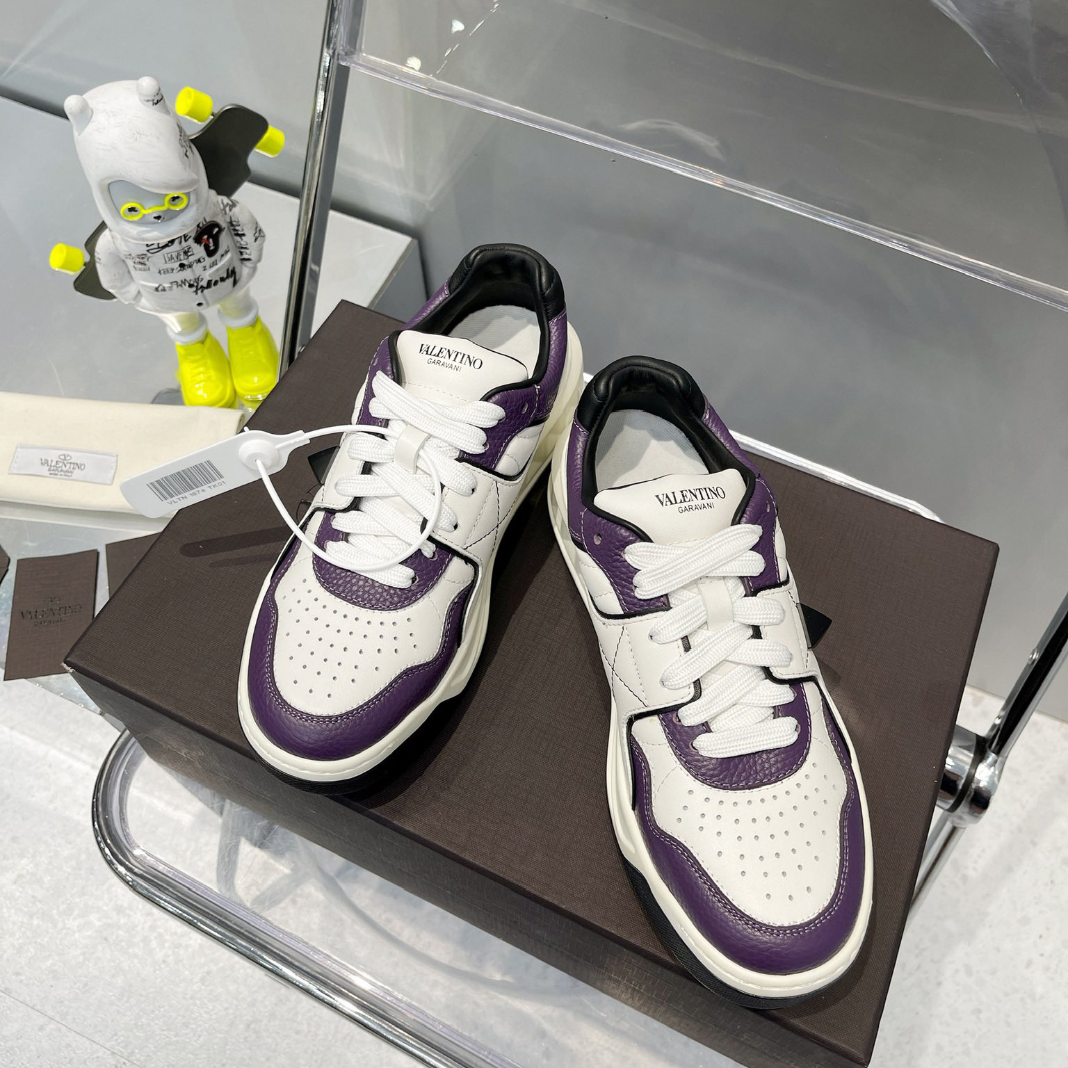 Valenti  One Stud Low-Top Calfskin Sneaker - PerfectKickZ