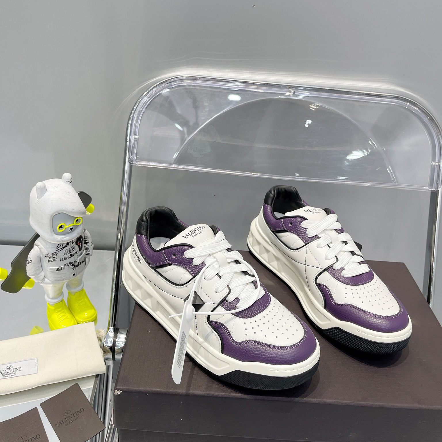 Valenti  One Stud Low-Top Calfskin Sneaker - PerfectKickZ