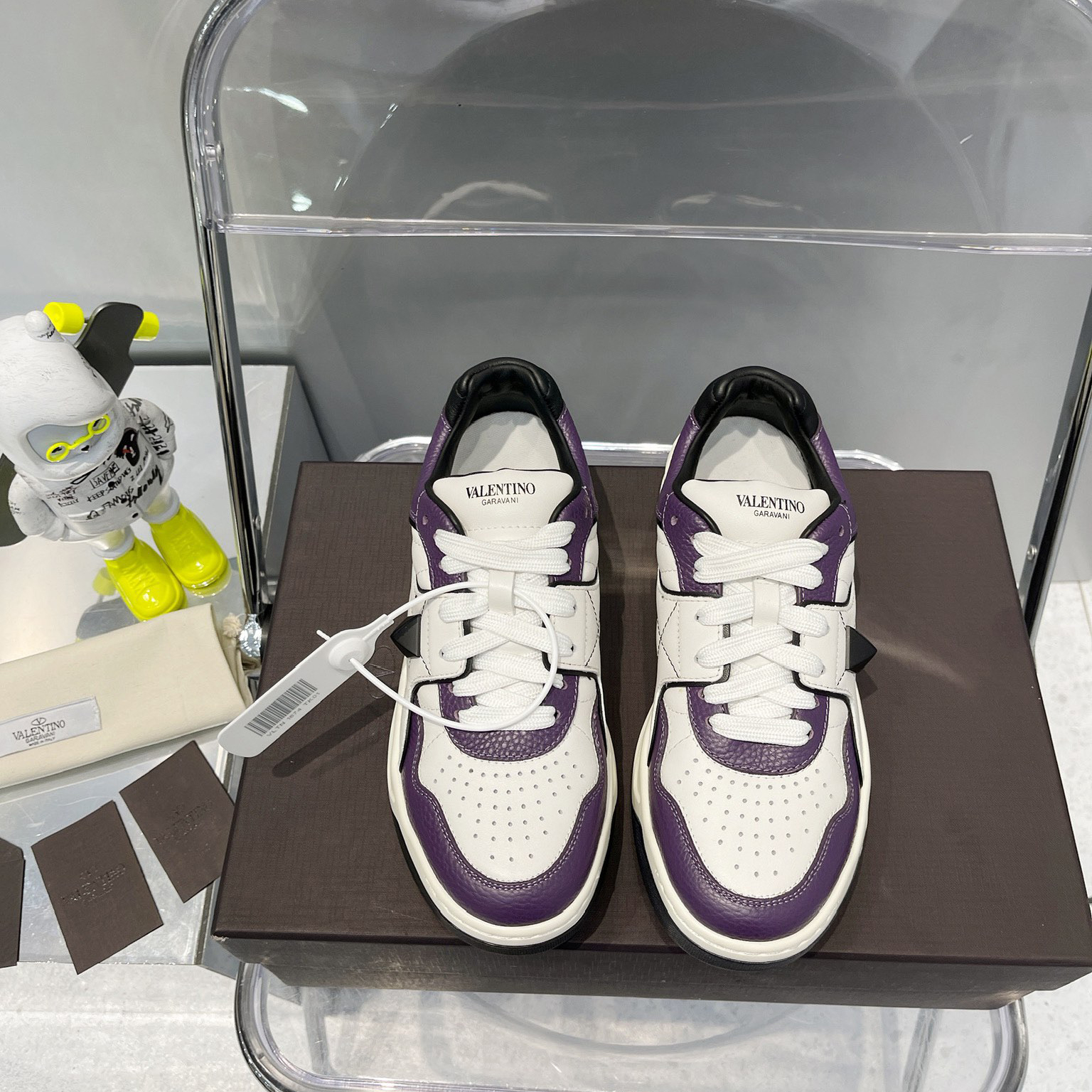 Valenti  One Stud Low-Top Calfskin Sneaker - PerfectKickZ