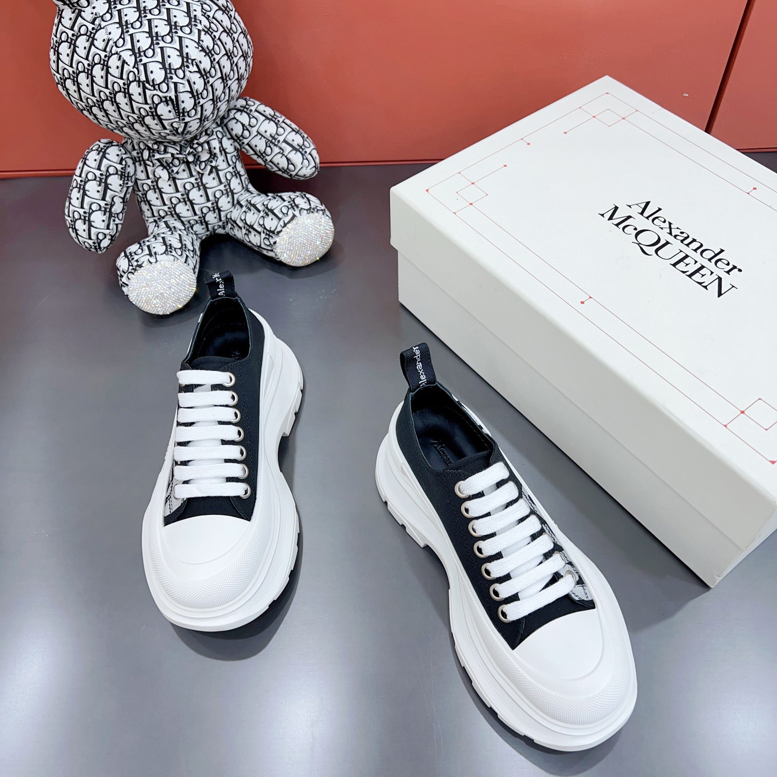 Alexander Mqueen Tread Slick Lace-up In Black - PerfectKickZ
