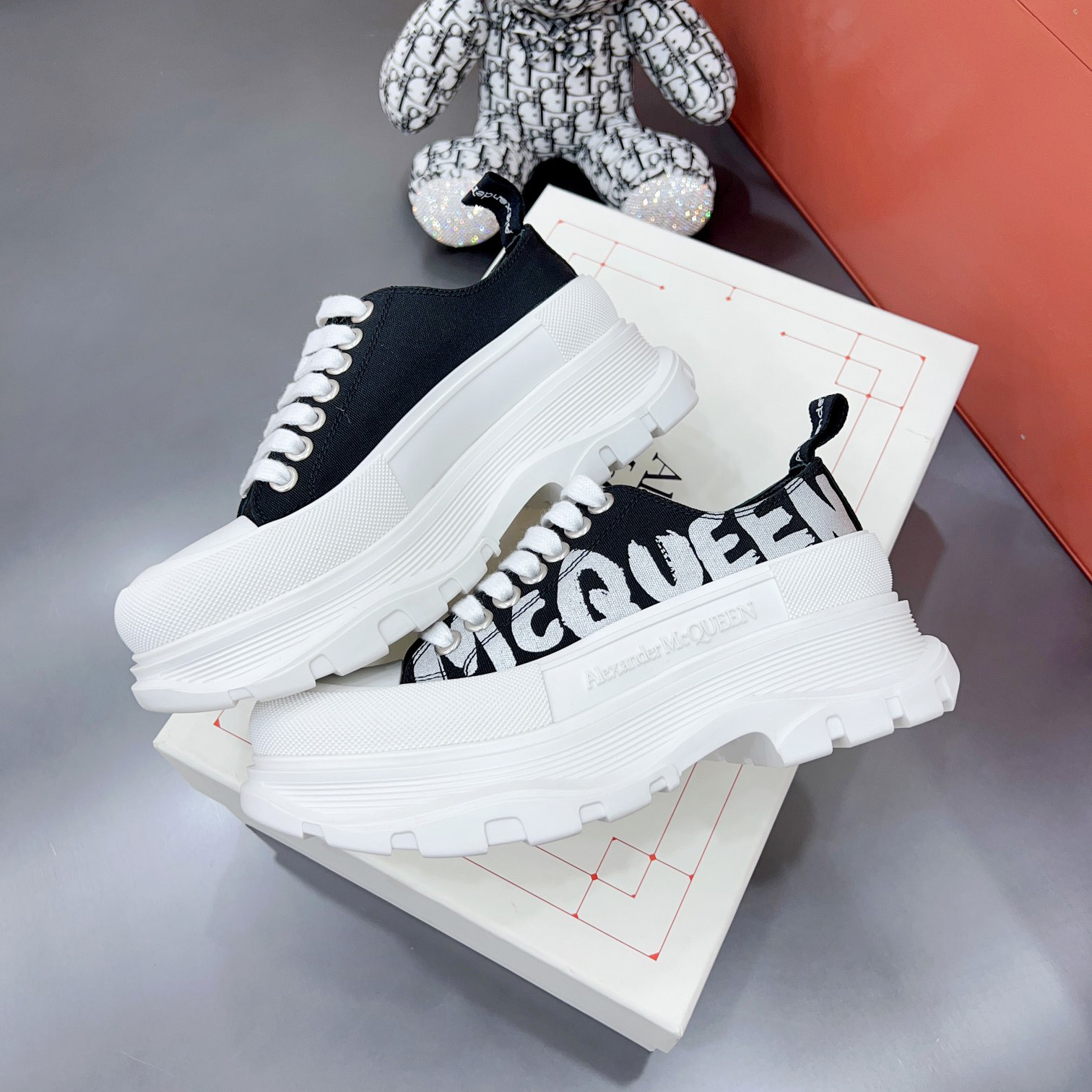 Alexander Mqueen Tread Slick Lace-up In Black - PerfectKickZ