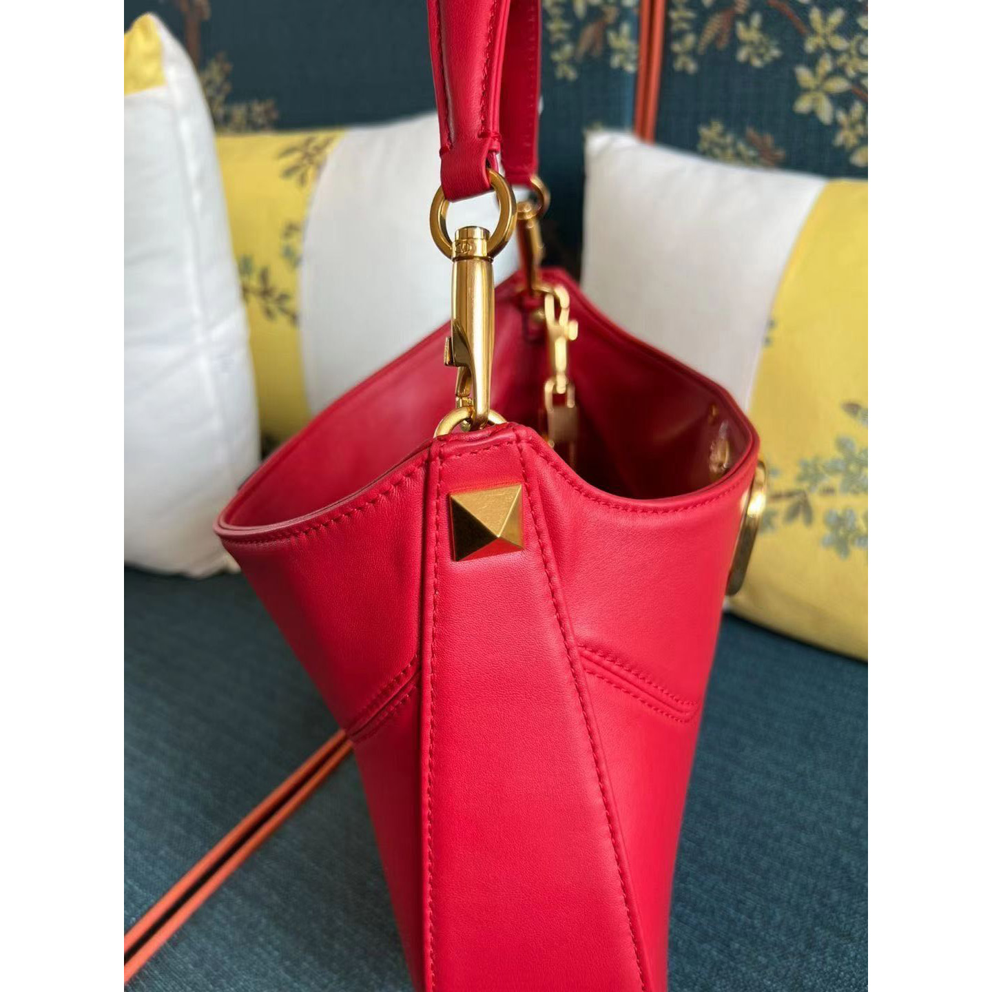 Valenti  Vlogo Handbag(28-22-8cm) - 