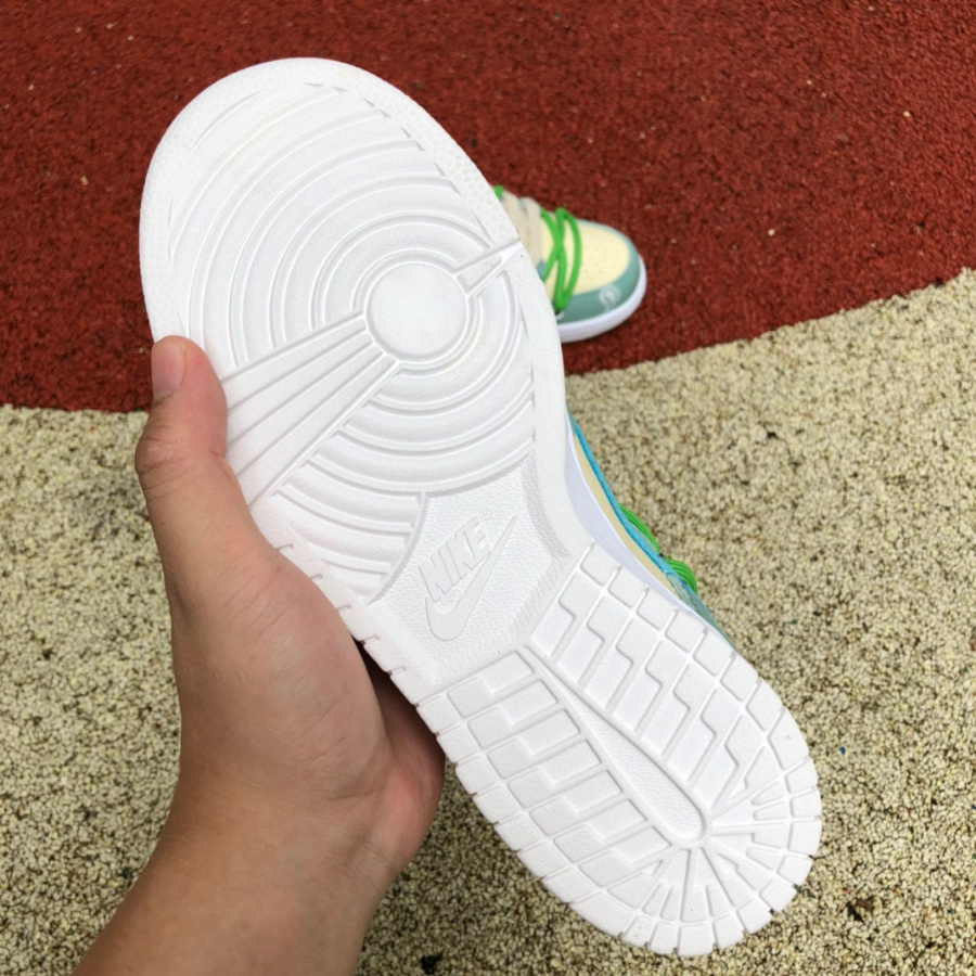 Nike Dunk Low SE ''Retro'' Sneaker  DH9765-100 - PerfectKickZ