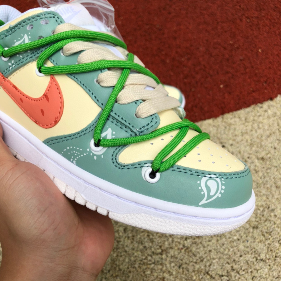 Nike Dunk Low SE ''Retro'' Sneaker  DH9765-100 - PerfectKickZ