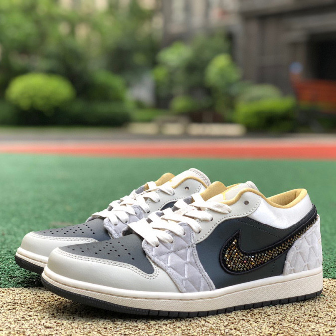 Air Jordan 1 Low SE  Sneaker    DV1762-001 - PerfectKickZ