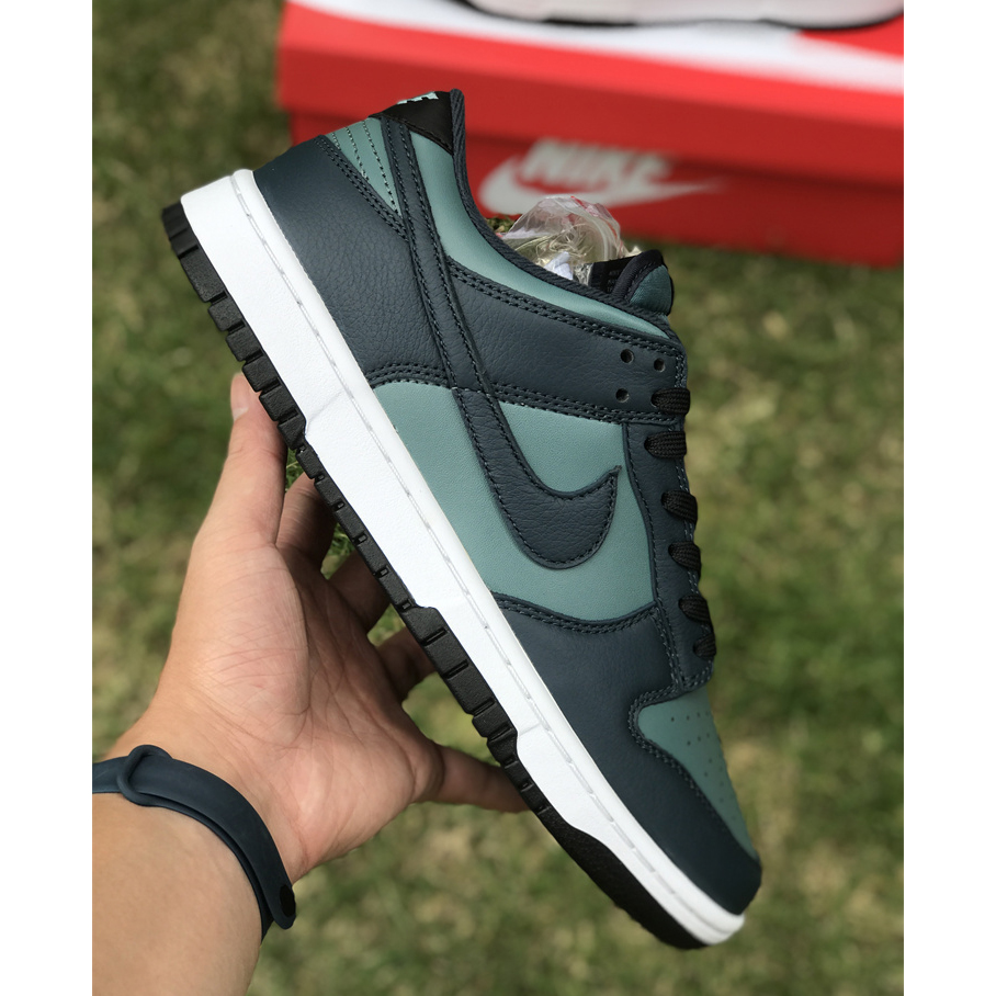 Nike Dunk Low  Sneaker     DR9705-300 - PerfectKickZ