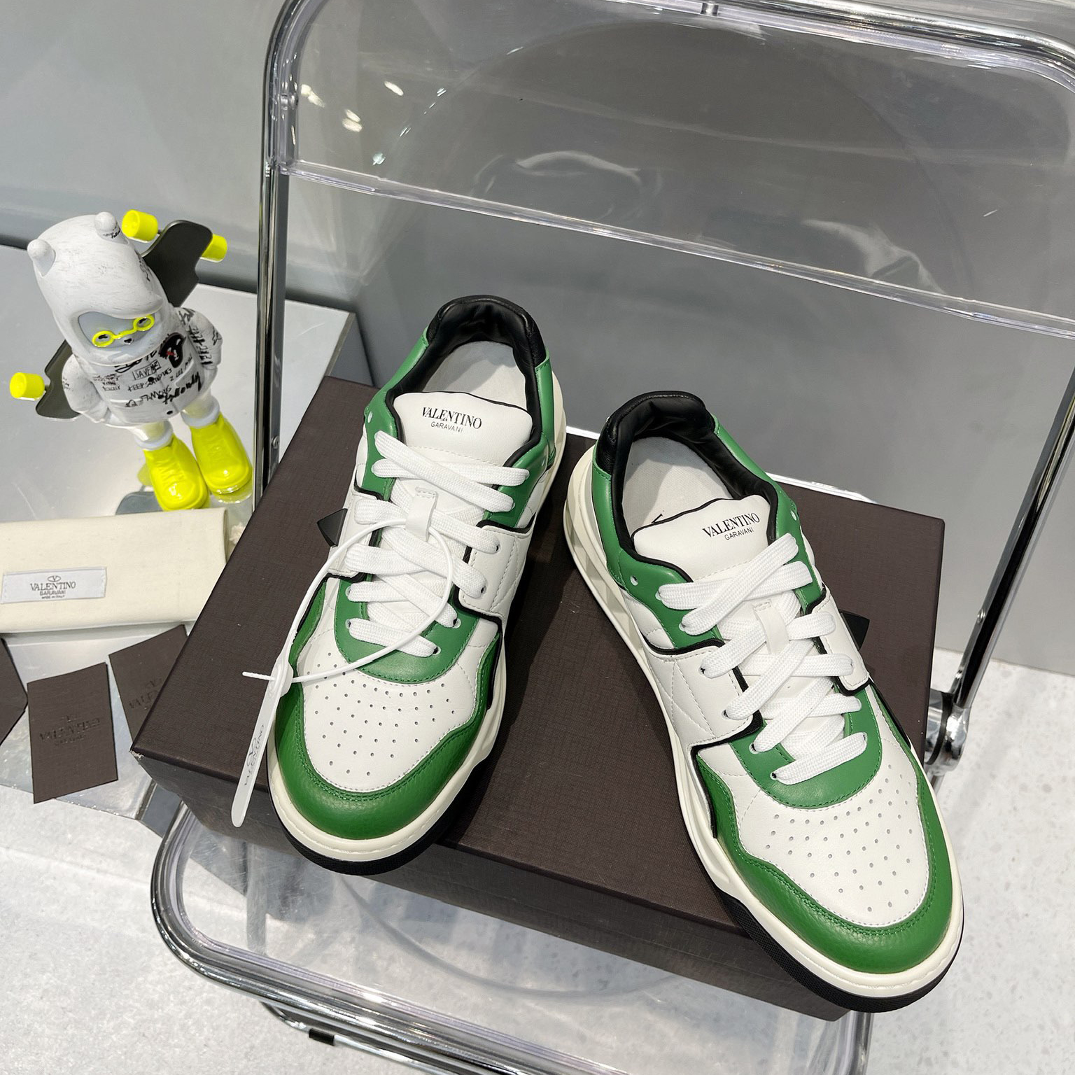 Valenti One Stud Low-Top Calfskin Sneaker - PerfectKickZ