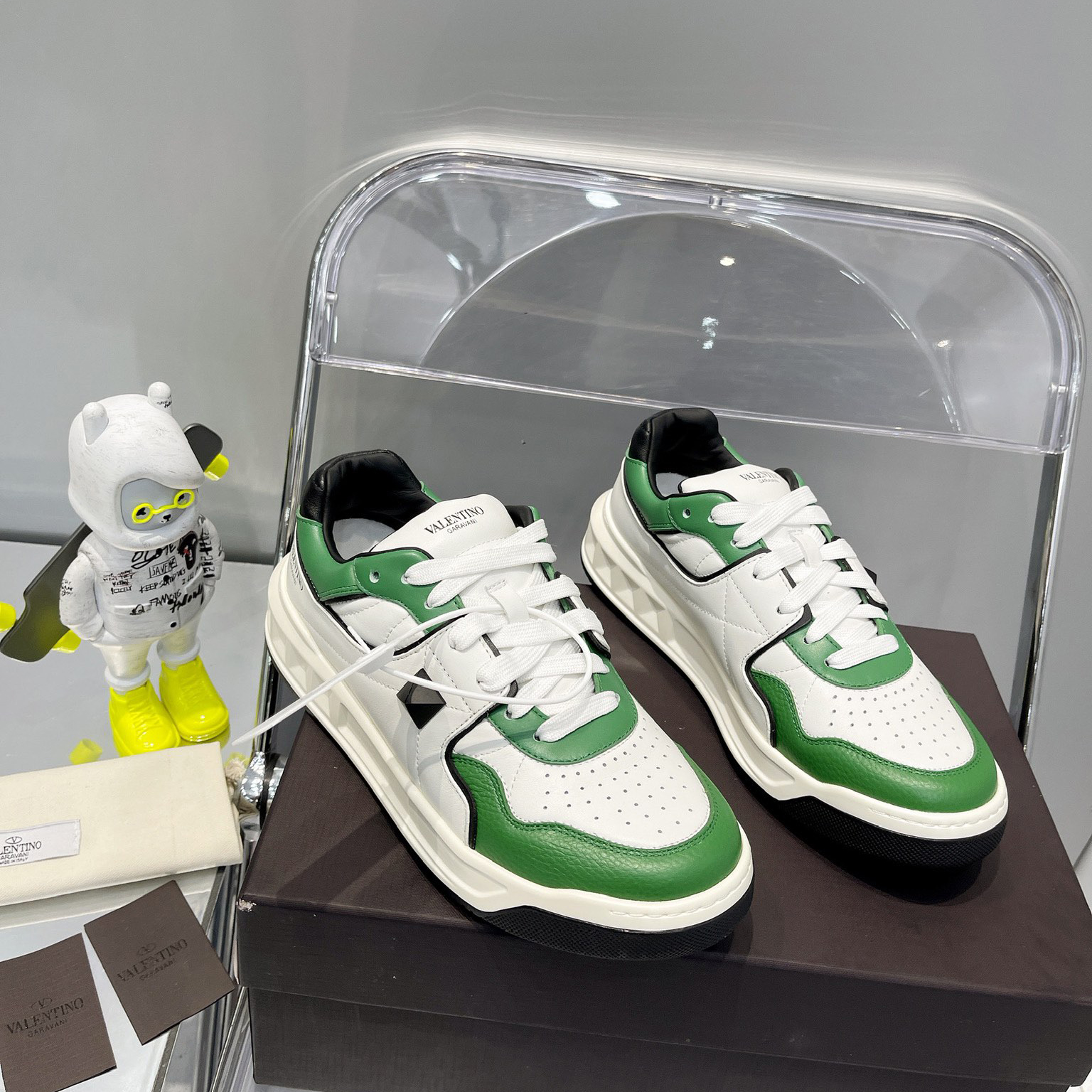 Valenti One Stud Low-Top Calfskin Sneaker - PerfectKickZ