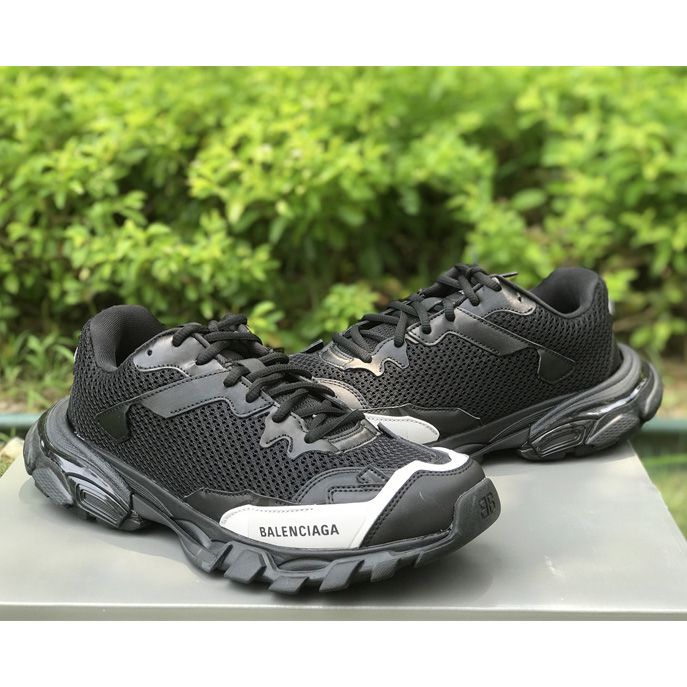 Balenciaga Phantom Trainer Low-Top Sneaker Black/White  - PerfectKickZ