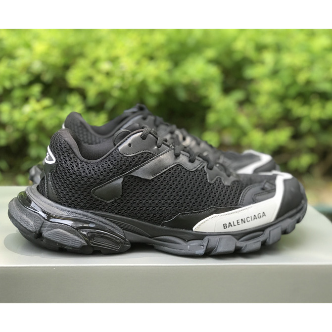 Balenciaga Phantom Trainer Low-Top Sneaker Black/White  - PerfectKickZ