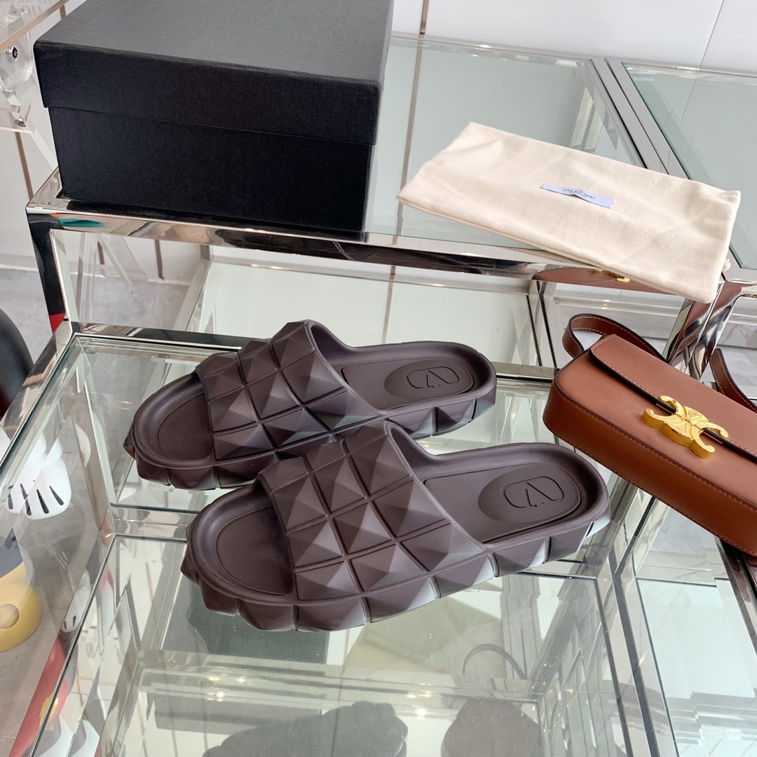 Valenti Roman Stud Turtle Slide Sandal In rubber - PerfectKickZ