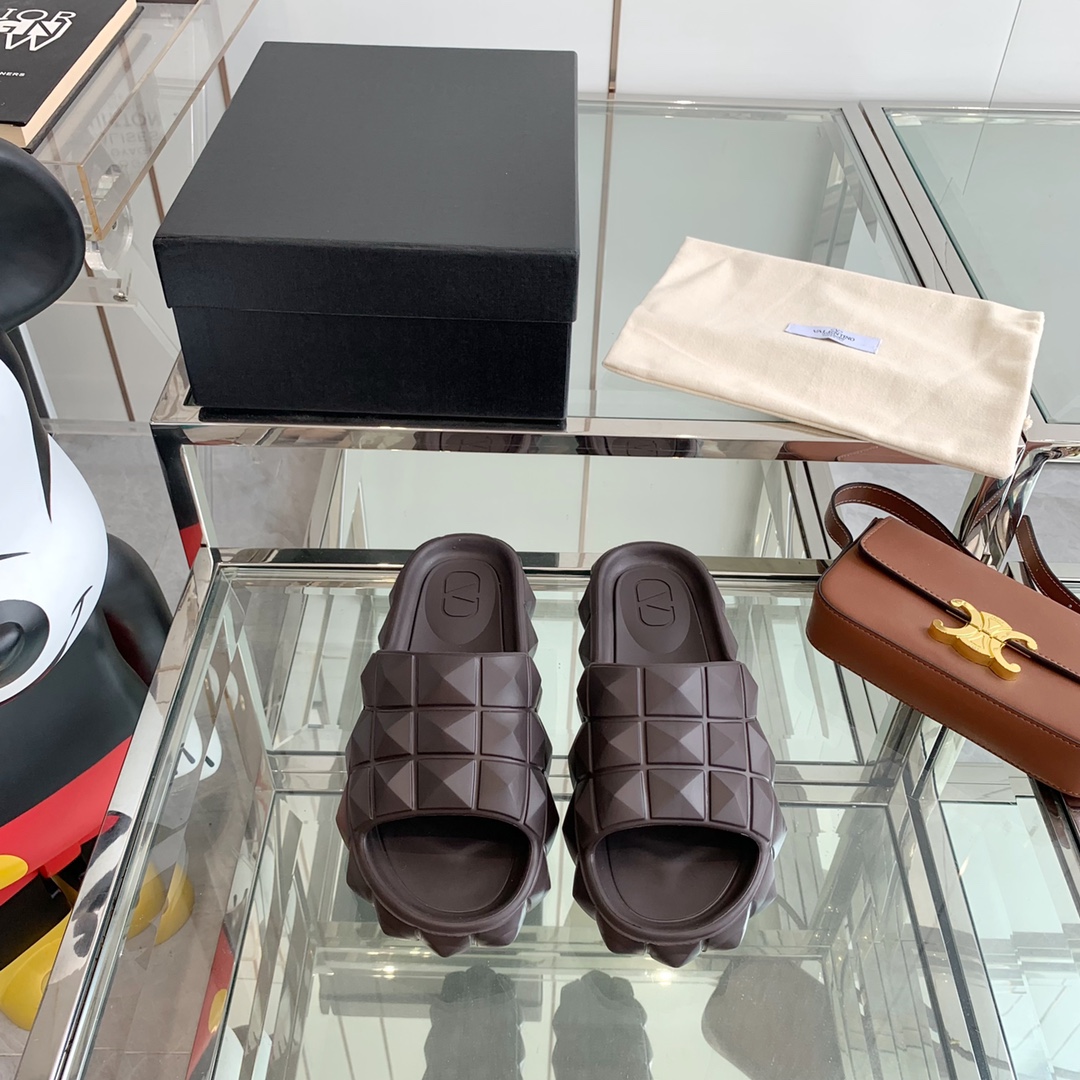 Valenti Roman Stud Turtle Slide Sandal In rubber - PerfectKickZ