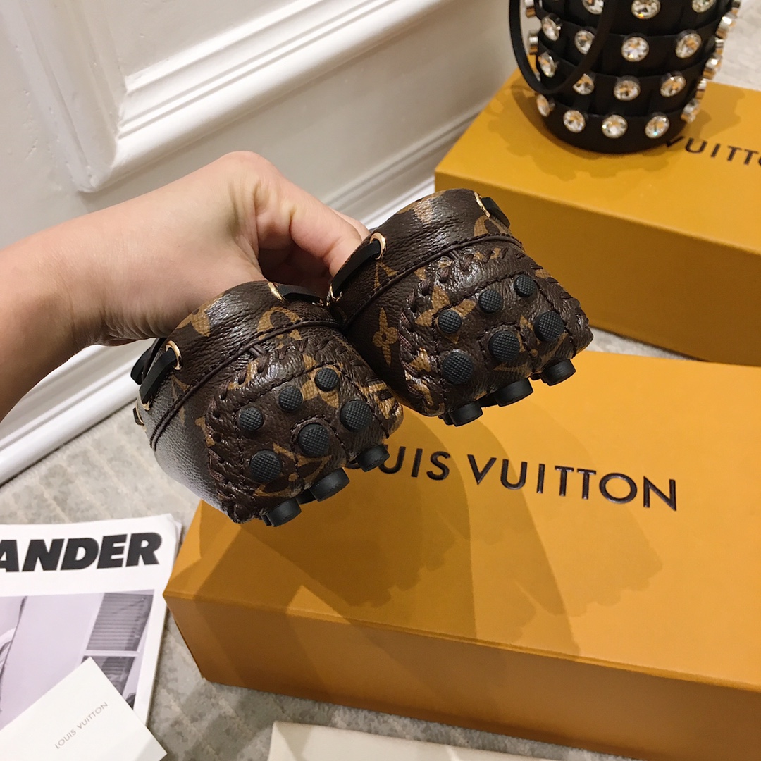 Louis Vuitton Gloria Loafer    1A3V37 - PerfectKickZ