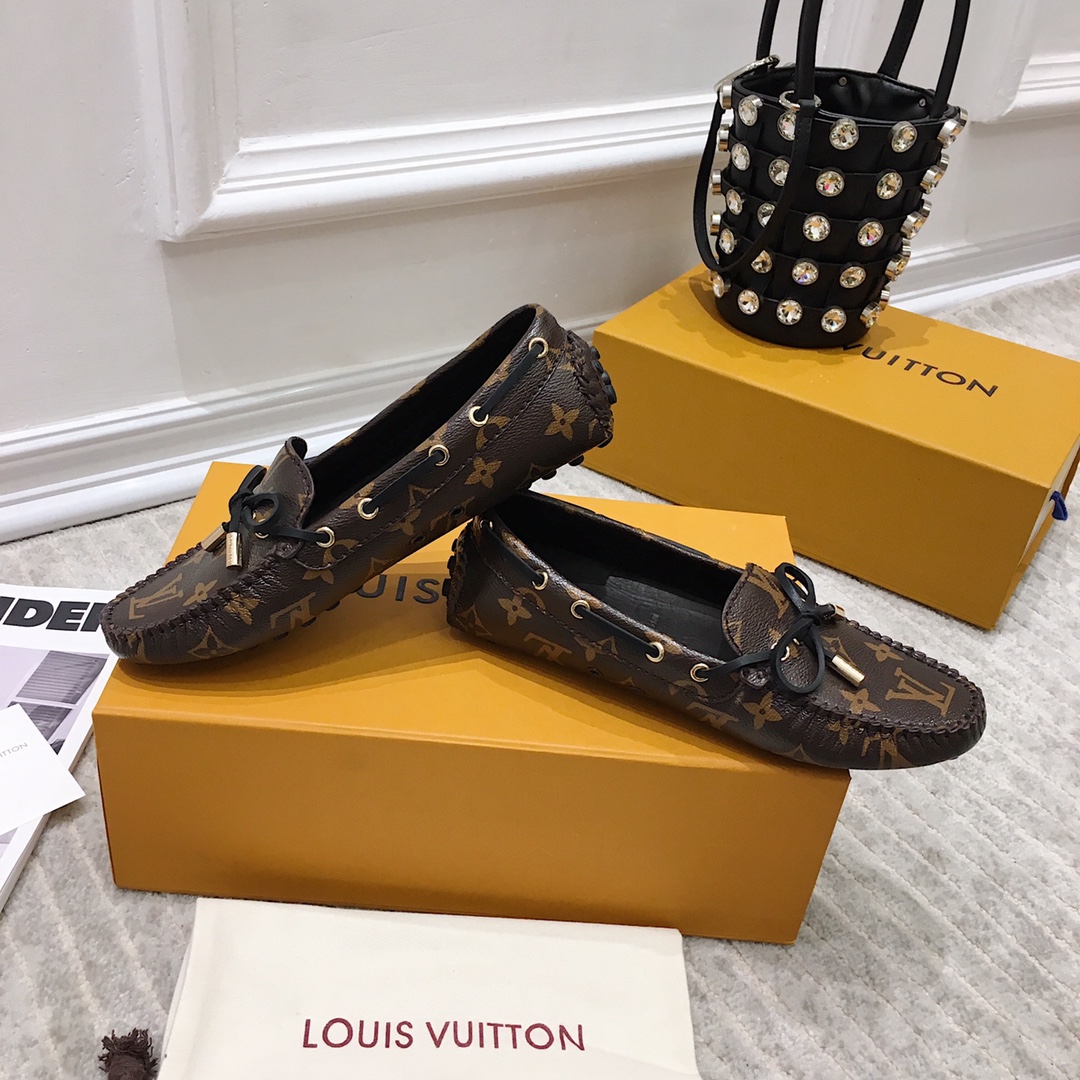 Louis Vuitton Gloria Loafer    1A3V37 - PerfectKickZ