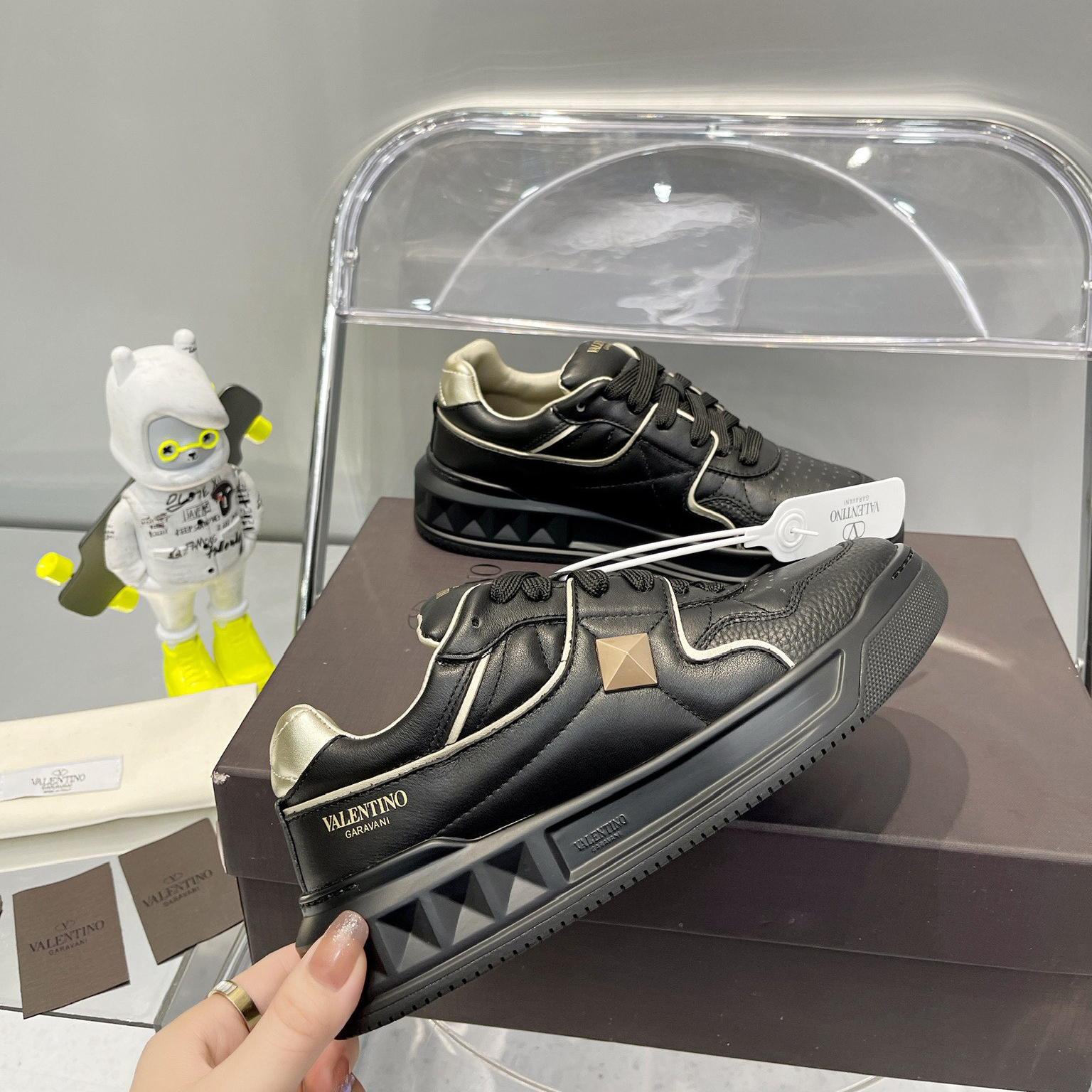 Valenti  One Stud Low-Top Calfskin Sneaker - PerfectKickZ