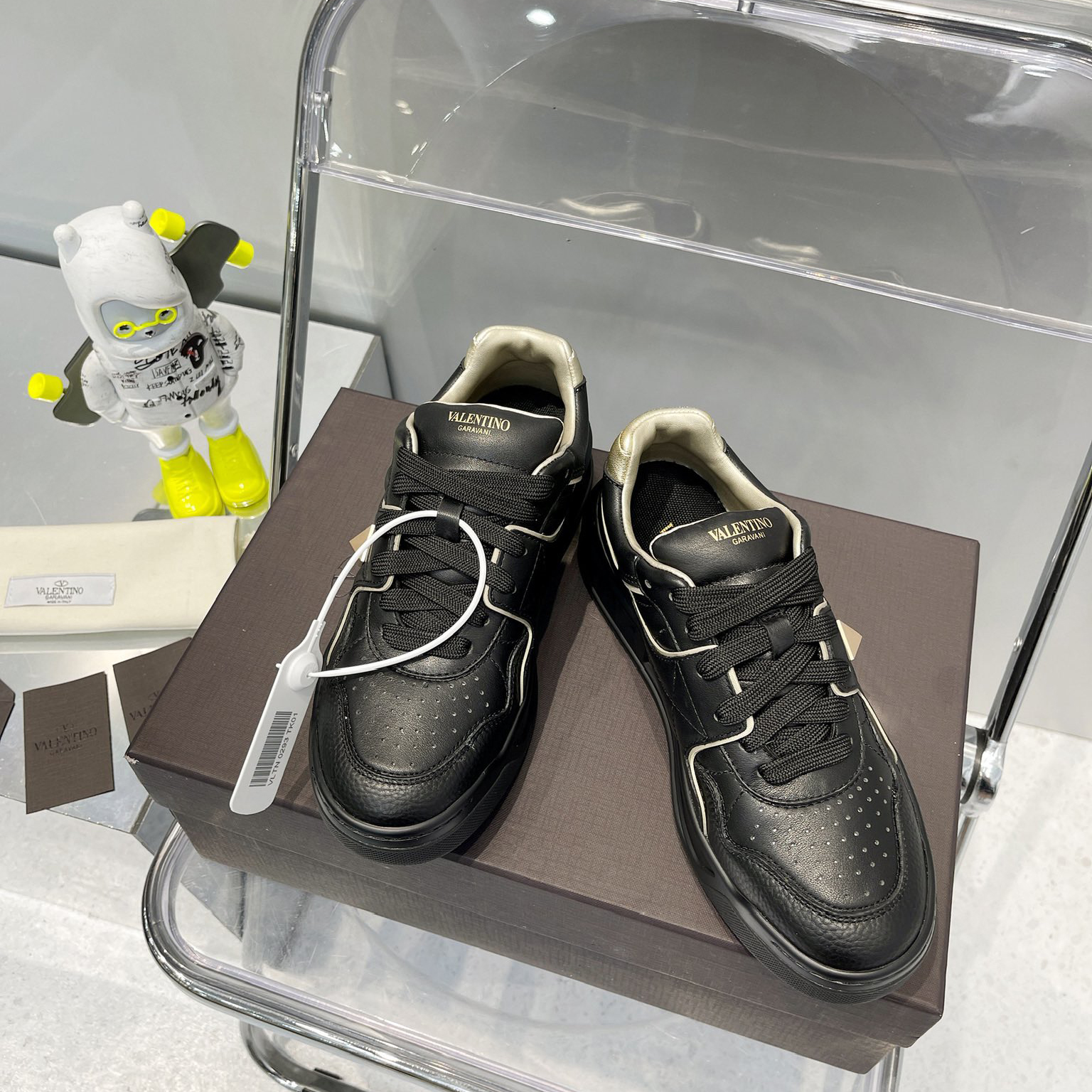 Valenti  One Stud Low-Top Calfskin Sneaker - PerfectKickZ