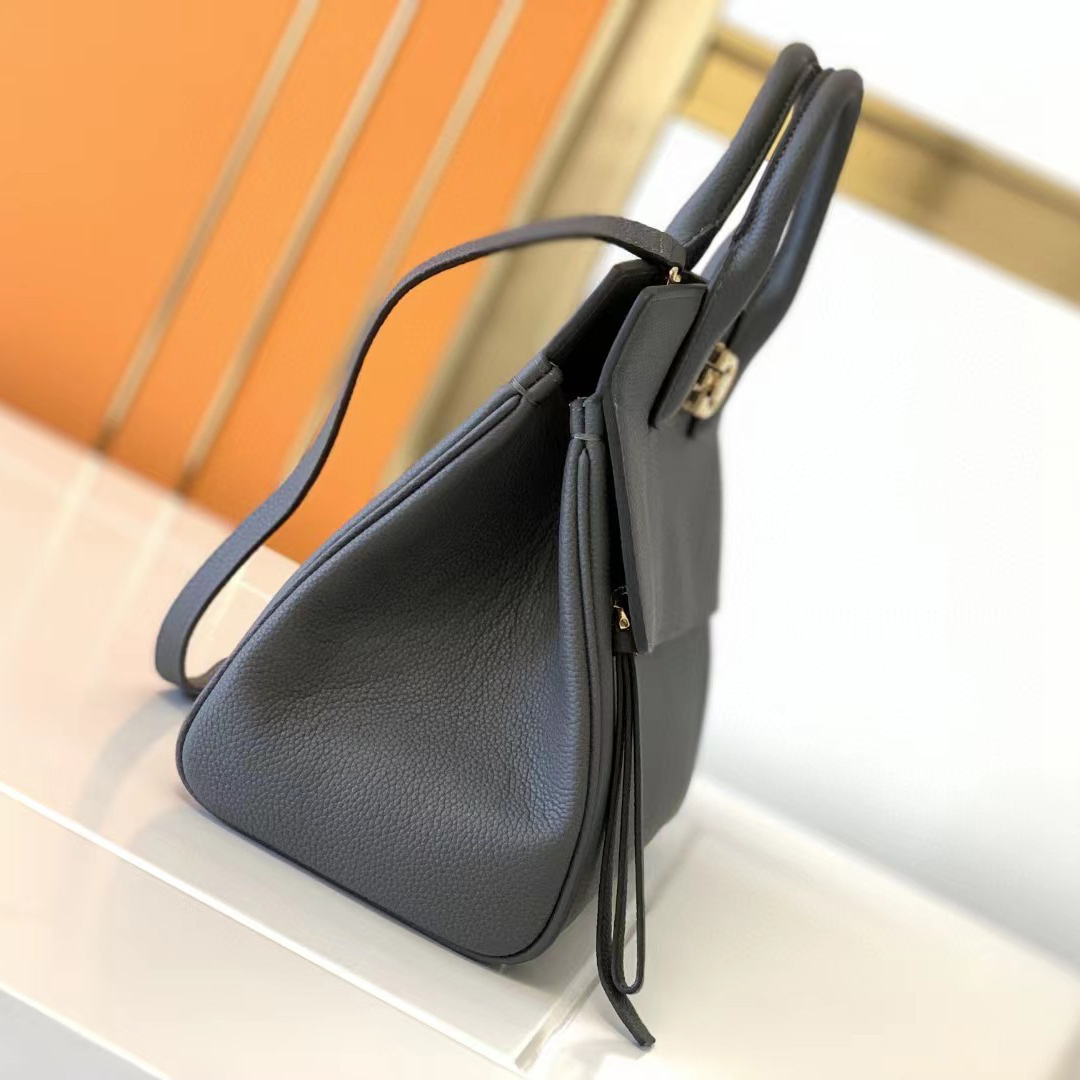 Ferragamo Studio Soft Bag(29-25-14.5cm)   21H159 - PerfectKickZ