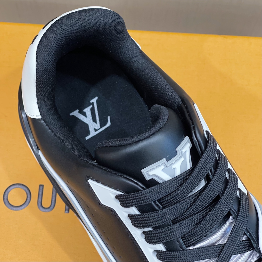 Louis Vuitton LV Trainer Sneaker  (Upon uk size)  1AAHS3 - PerfectKickZ