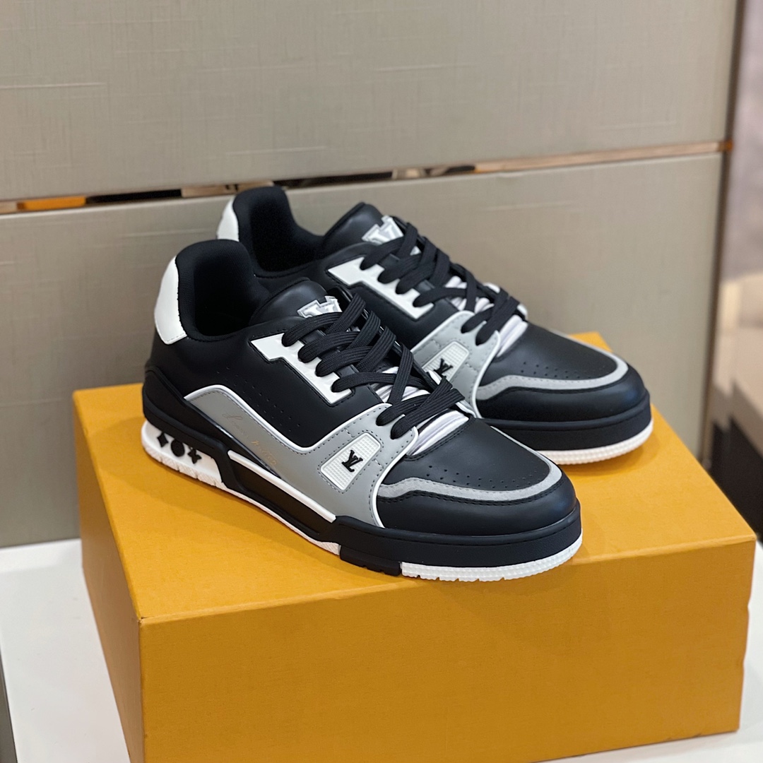 Louis Vuitton LV Trainer Sneaker  (Upon uk size)  1AAHS3 - PerfectKickZ
