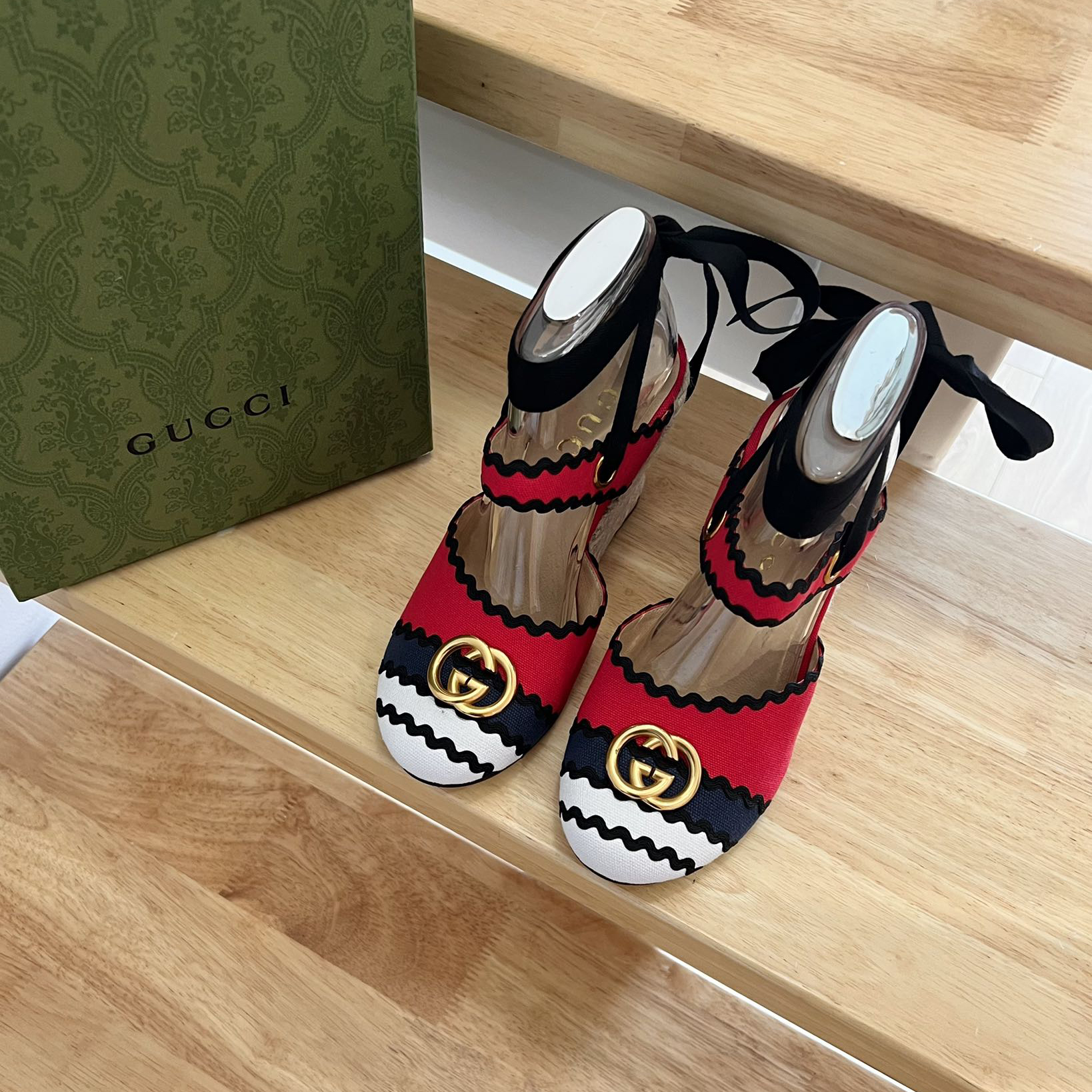 Gucci Women's Platform Espadrilles - PerfectKickZ